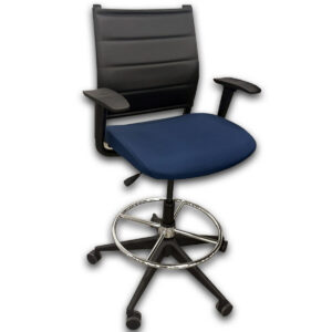 Used Steelcase Wit Drafting Stool - Navy The Used Steelcase Wit Drafting Stool provides ergonomic seating for standing-height workstations, drafting tables, and collaborative environments. Featuring integrated lumbar back, adjustable height, and integrated foot ring, it delivers comfort and mobility throughout the workday. Navy upholstered seat Foot ring Adjustable seat height with chrome foot ring and rolling caster base Dimensions: 25.3" W × 21" D × 47.5" H Seat: 25.3" W × 20" D Seat Height: 21.5" H (adjustable) Mainly for commercial use, this used Steelcase Wit drafting stool is ideal for standing-height desks, drafting stations, laboratories, healthcare environments, collaborative workspaces, and technical work areas.