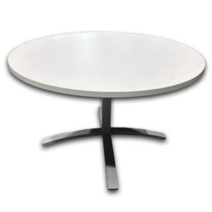 Used 42" Round Table In White W/ Silver Base This used 42" round table in white provides a practical meeting or breakroom surface for small groups. The laminate top and four-star metal base offer a stable workspace for meetings, collaboration, dining, or casual conversations in commercial environments. 42-inch round laminate work surface Four-star metal pedestal base for stability Easy-to-clean laminate top Comfortably seats up to four people Dimensions:  42" Diameter x 29" H Mainly for commercial use. Ideal for conference areas, breakrooms, cafés, training rooms, collaborative spaces, and small meeting areas.
