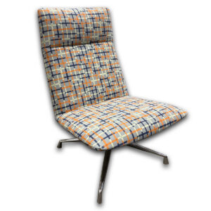 Used Pattern Upholstered High Back Lounge Chair - Polished Swivel Base The Used Pattern Upholstered High Back Lounge Chair with Polished Swivel Base provides comfortable seating for lounges, reception areas, and collaborative workspaces. Its high-back design offers added upper-body support, while the polished metal swivel base allows users to move freely for conversations and informal meetings. High-back upholstered design for enhanced comfort and support Polished metal four-star swivel base for smooth mobility Commercial-grade patterned fabric with a contemporary design Dimensions: 23" W × 23" D × 39" H Mainly for commercial use, this used lounge chair is ideal for reception areas, executive offices, hospitality spaces, waiting rooms, collaborative workspaces, and employee lounges.