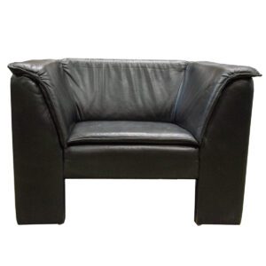 Gallery Used Leather Lounge Chair In Black
