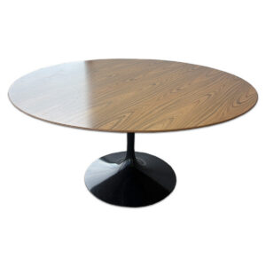 Used Knoll 5ft Tulip Table in Walnut with Black Base The Used Knoll 5ft Tulip Table in Walnut with Black Base provides a spacious round surface for meetings, collaboration, and group discussions. Featuring a walnut-finish tabletop and a black pedestal base, this table allows seating around its perimeter without interference from traditional table legs. 59" round walnut-finish tabletop Black pedestal base provides support and unobstructed legroom Round surface accommodates group meetings and collaborative discussions Dimensions: 59" W × 59" D × 29" H This used table could be commercial or residential. Recommended for conference rooms, meeting areas, collaborative workspaces, dining areas, and breakrooms.