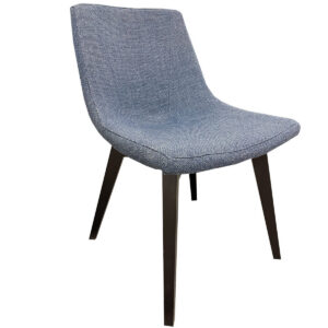 Used Blue Upholstered Guest Chair with Contoured Back The Used Blue Upholstered Guest Chair with Contoured Back provides comfortable seating for visitors and guests. Featuring a cushioned seat and contoured upholstered backrest, this chair offers support during meetings and waiting periods. Four black legs provide a stable base for everyday use. Blue fabric upholstery with cushioned seat and backrest Contoured backrest provides additional seating support Armless design with four black legs Dimensions: 20" W × 19" D × 32" H This used guest chair could be commercial or residential. Recommended for reception areas, waiting rooms, private offices, meeting rooms, dining areas, and home offices.