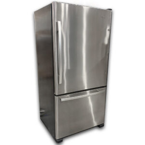Used 33" W Whirlpool Bottom Freezer Refrigerator This used Whirlpool bottom freezer refrigerator offers 21.9 cubic feet of storage with a spacious fresh food compartment and pull-out freezer drawer. Equipped with Accu-Chill™ temperature management and Adaptive Defrost technology, it helps maintain consistent temperatures while maximizing energy efficiency. 21.9 cu. ft. capacity Bottom freezer drawer with upper slide-out basket Accu-Chill™ temperature management system Adaptive Defrost system Spill-resistant glass shelves Humidity-controlled crispers and deli drawer Adjustable door bins with gallon storage Factory ice maker ready (compatible with Whirlpool accessory kit IC13B) Model: Whirlpool GB2FHDXWS06 Dimensions:  33" W × 34" D × 67" H Could be used in commercial or residential spaces. Ideal for office breakrooms, employee kitchens, apartments, rental properties, and home kitchens.
