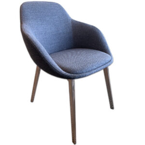 Used Bernhardt Blue Upholstered Guest Chair with Chrome Legs The Used Bernhardt Blue Upholstered Guest Chair with Chrome Legs provides comfortable seating for visitors, clients, and guests. Featuring a cushioned seat, upholstered backrest, and integrated armrests, this chair offers support for use in office and reception environments. Blue fabric upholstery with cushioned seat and backrest Integrated armrests for additional comfort and support Four chrome metal legs for stability Dimensions: 23" W × 23" D × 33" H Could be used in commercial or residential environments. Recommended for reception areas, waiting rooms, private offices, meeting spaces, and home offices.
