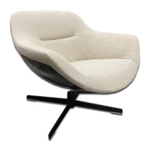 Used Swivel Lounge Chair – Black Shell / Cream Upholstery This modern swivel lounge chair features a contoured cream upholstered seat resting on a black molded shell, combining comfort with professional appeal. Padded cream fabric upholstery for soft support Black molded outer shell with a 4-star black metal swivel base Gently curved seat design for relaxed seating posture Compact footprint for lounge, reception, or private office settings Dimensions: 30"W × 27"D × 30"H Ideal for executive lounges, reception areas, and collaborative meeting spaces.