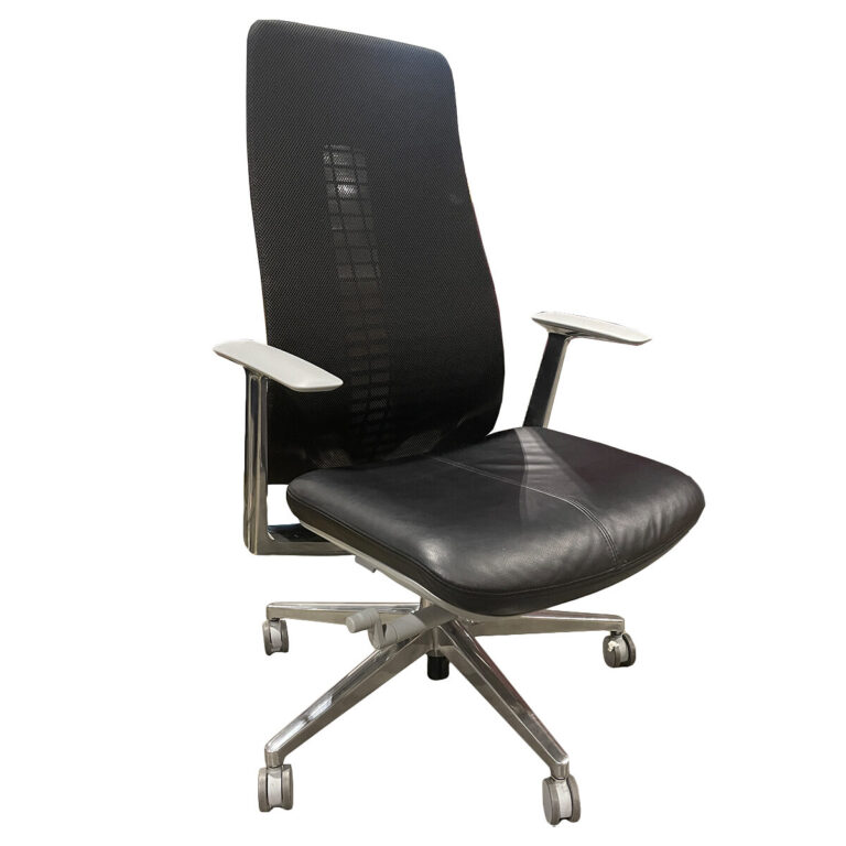 Used Haworth Fern Executive Task Chair – Black Mesh & Vinyl This Haworth Fern executive chair blends ergonomic comfort with premium style. Featuring a breathable mesh back and a black vinyl seat, it supports long hours of focused work with refined aesthetics. Breathable mesh back with flexible spine support Black vinyl seat provides professional look and easy maintenance Polished aluminum base with smooth-rolling casters Adjustable height and tilt tension controls Adjustable seat depth Fixed white armrests Dimensions: 25"W × 21"D × 42"H Ideal for executive offices, conference rooms, or modern workstations.