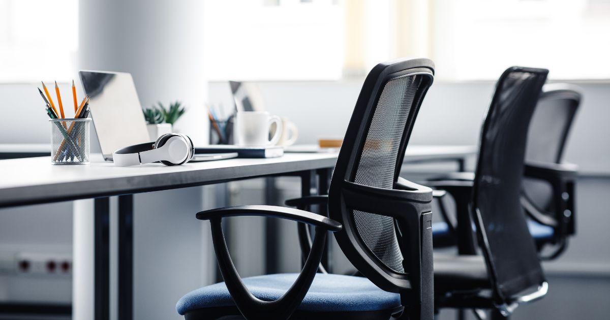 What Kind of Office Furniture Is Best for Your Business Space?